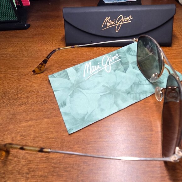 Maui Jim Cliff House Aviator Sunglasses – MP-SG – Polarized MauiPure Lenses - Picture 3 of 6